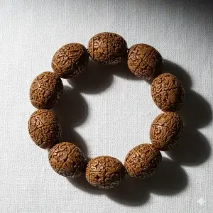 VLUKY - [Willow Wood] Olive Pit Carving Bracelet